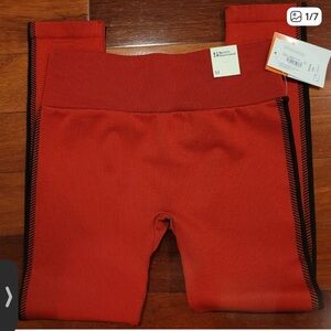 Sports Illustrated Swim Red 7/8 Seamless Leggings with Black Trim